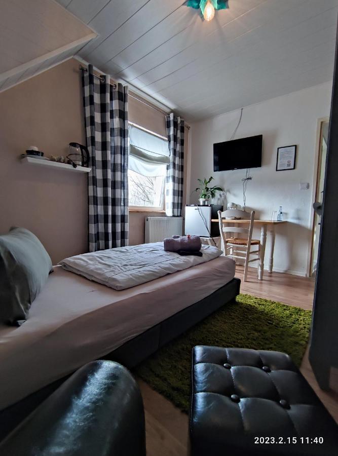 Ferienwohnung Beeden - Zur Glasschmiede Homburg  Exterior foto